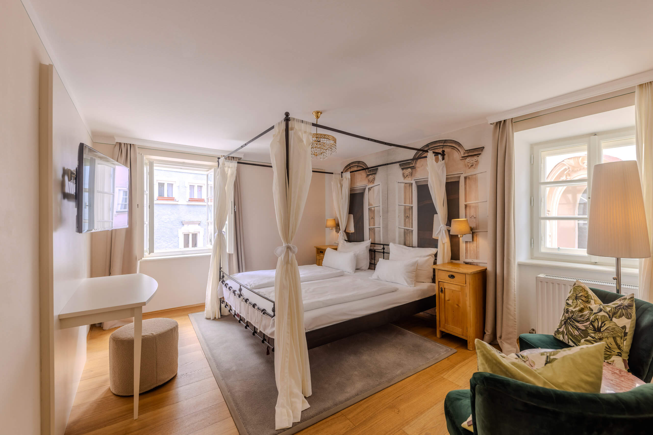 Gemütliches Doppelzimmer mit stilvollem Design im Hotel Amadeus an der Linzergasse.