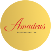 Logo des Hotel Amadeus in Salzburg.